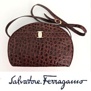 VTG Salvatore Ferragamo Vara Gold Logo Brown Croc Embossed Leather Crossbody Bag